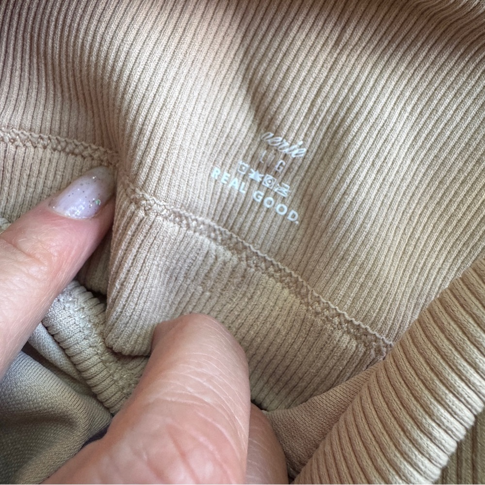 Aerie beige sports bra size large nwt - Picture 8 of 13